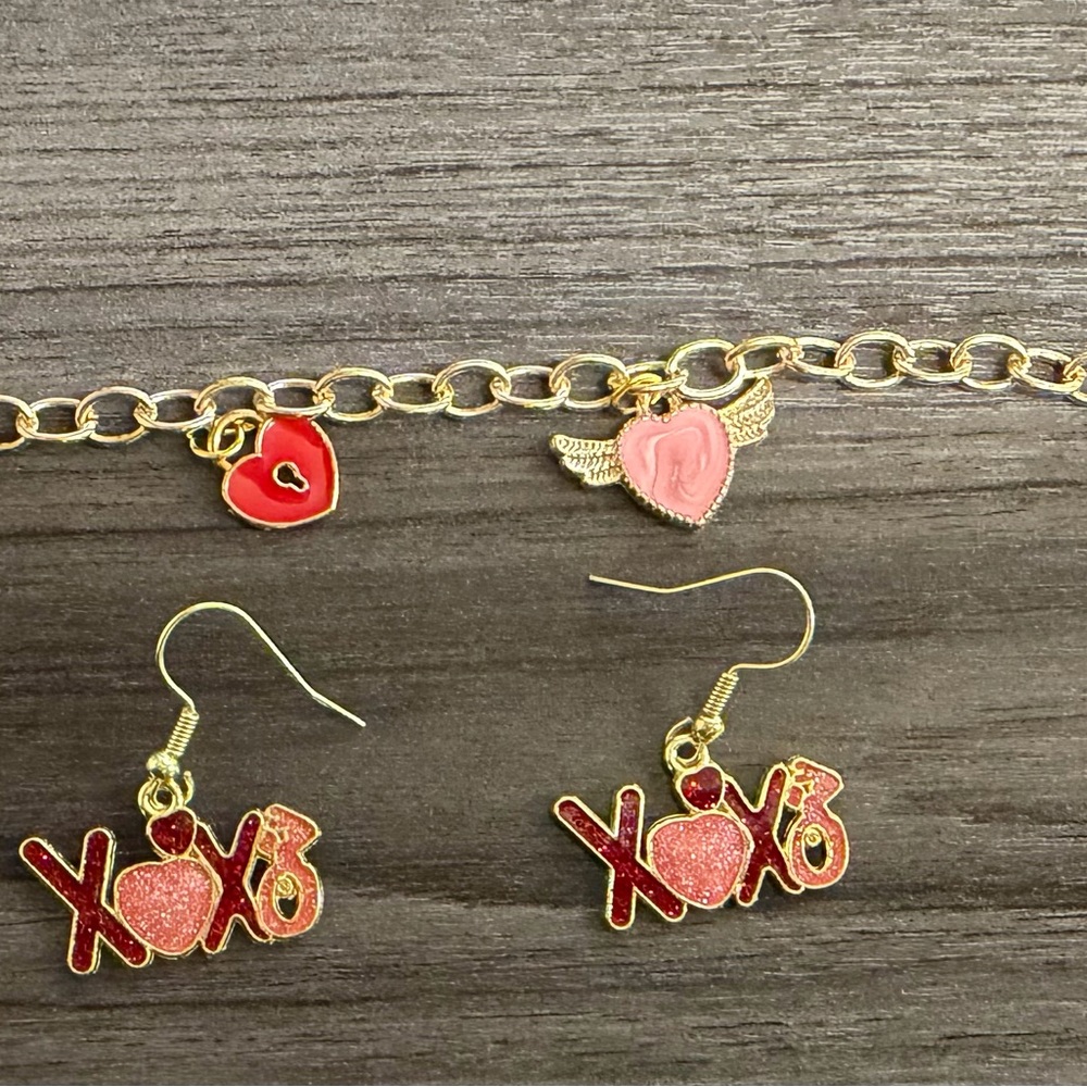 Gold XOXO Charm Bracelet and Earrings Set